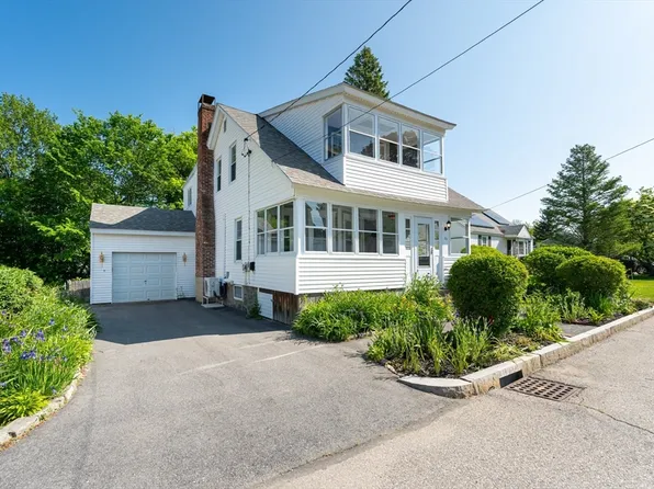 23 Shawmut Ave, Lowell, MA 01851