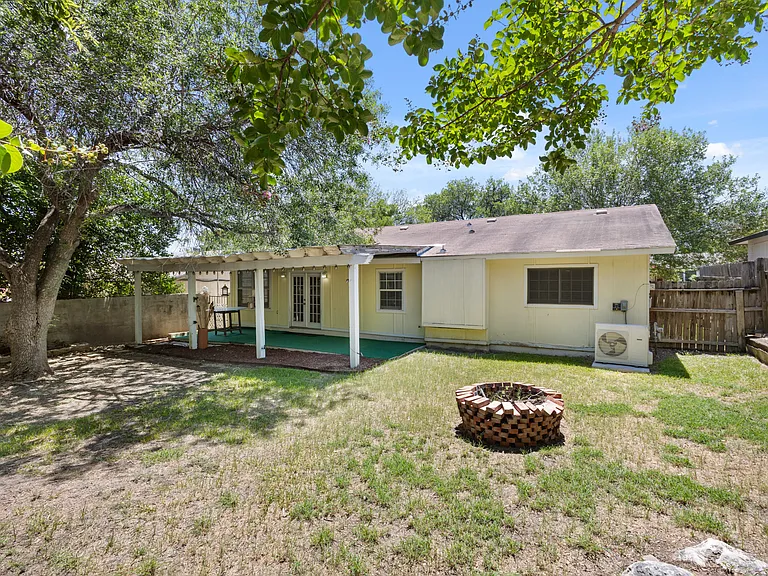 4823 Blue Heron St — Photo 21