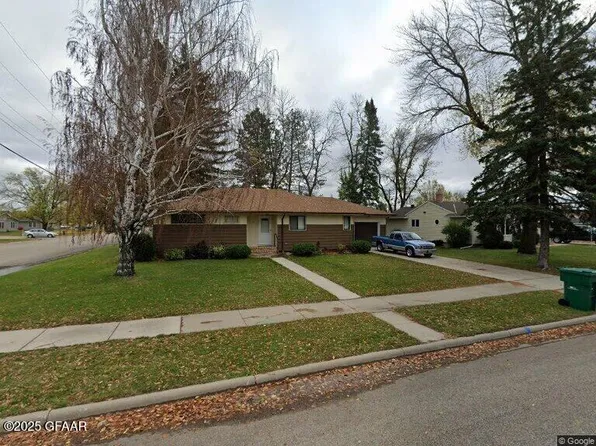 114 7th Ave SE, Mayville, ND 58257