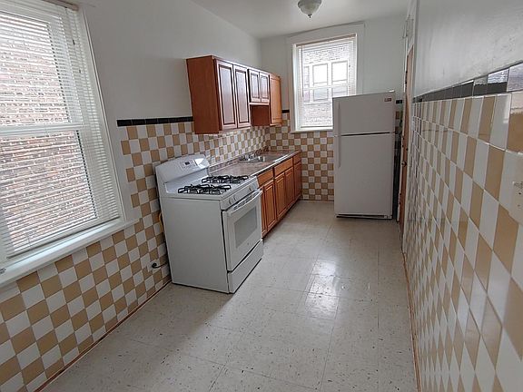5th image of 1701 W North Shore Ave #3
