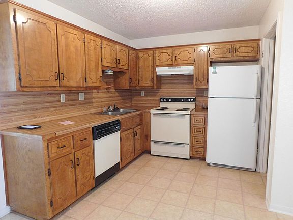 4th image of 306 North Dr #A