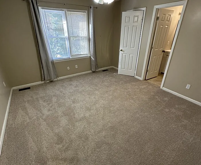 925 Hearthridge Ct #B — Photo 5