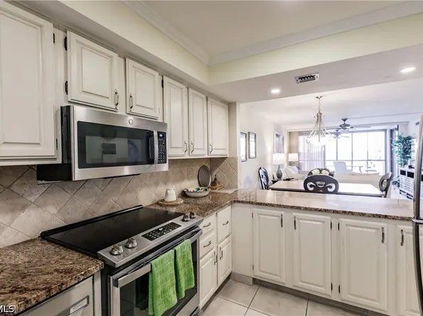 4210 Steamboat Bnd APT 405, Fort Myers, FL 33919