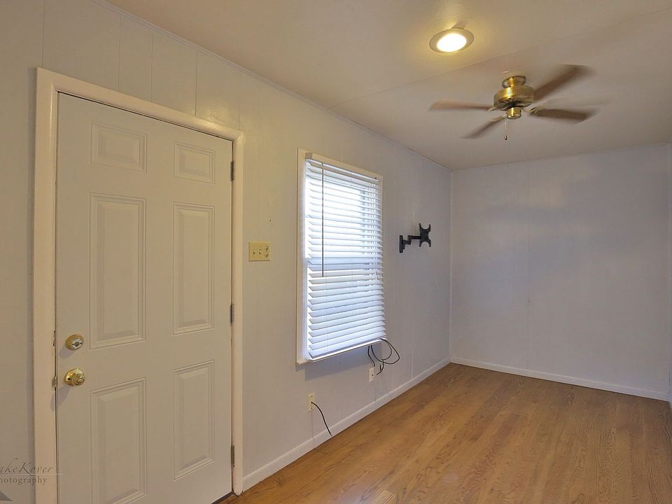 1st image of 1418 Elmwood Dr