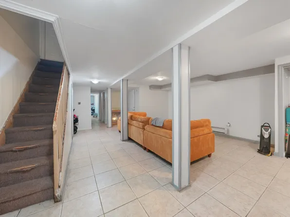 479 Bainbridge Street image 18 of 19