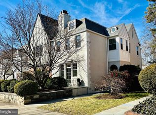 3629 Everett St NW, Washington, DC 20008