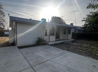 198 S Chess Terrace St, Porterville, CA