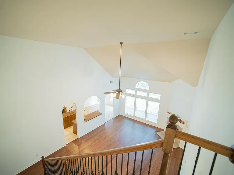 15105 Regal Oak Ln — Photo 19