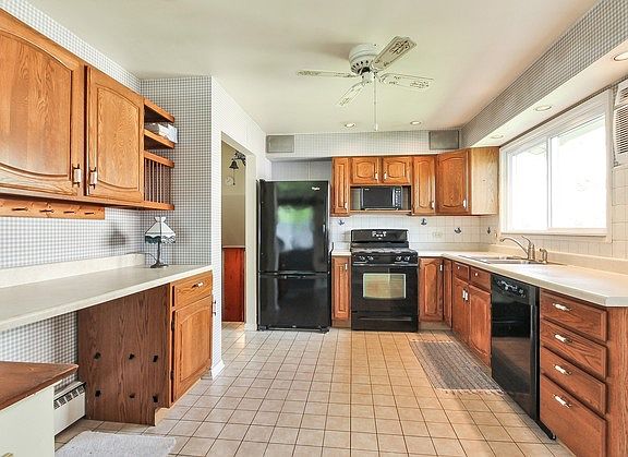 5th image of 2938 Knollwood Ln