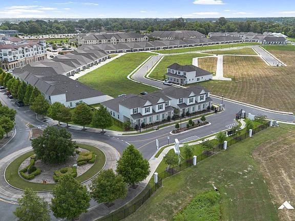 3rd image of 9572 Trail Edge Ave