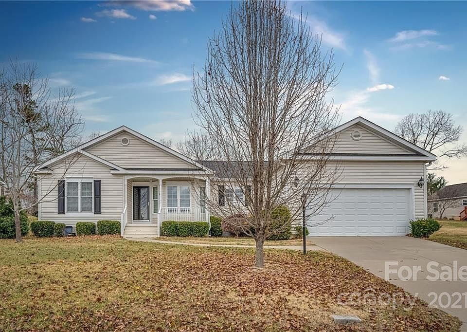 1st image of 38 Stephanie Ln