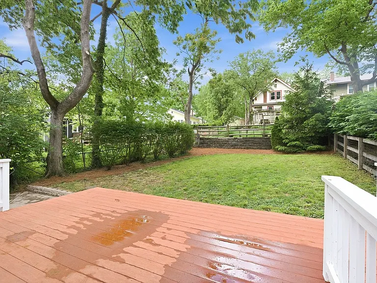 2840 Pine Grove Ave — Photo 40