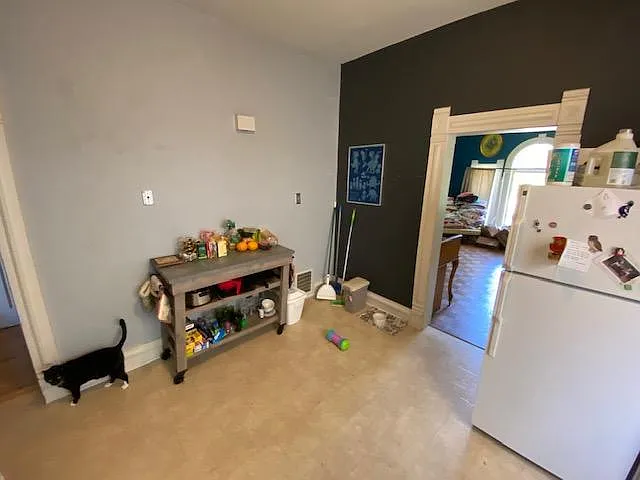 220 W 2nd Ave #1 — Photo 7