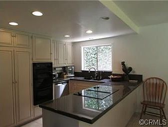 3rd image of 25111 Sea Vista Dr