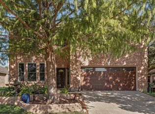 205 Millford Rd, Roanoke, TX 76262