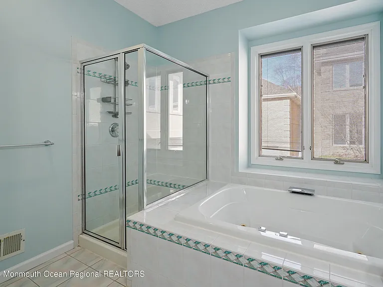 194 Pelican Ct — Photo 33