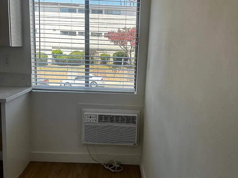 1551 Ridgecrest Way. — Photo 12