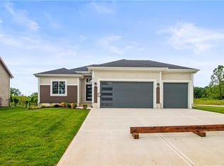 4101 SE Adams Dr, Blue Springs, MO 64014