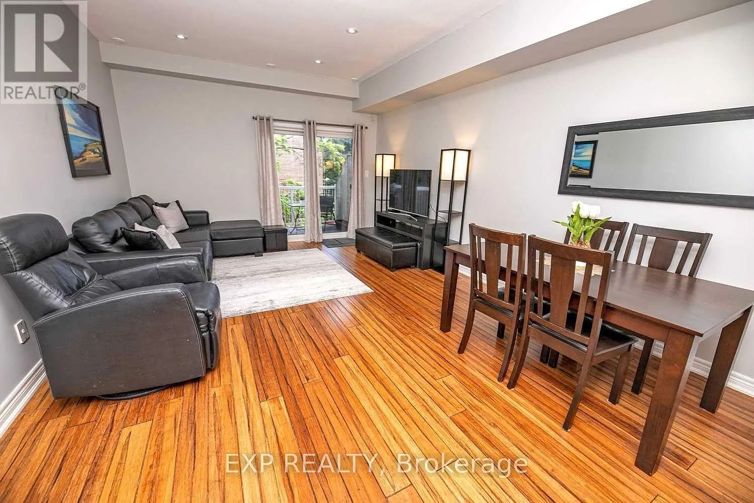 2 bed, $2,599 — Photo 4