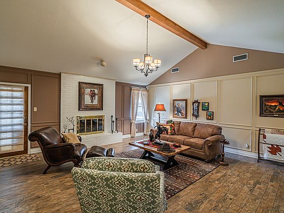 3rd image of 3333 Valleyview Blvd