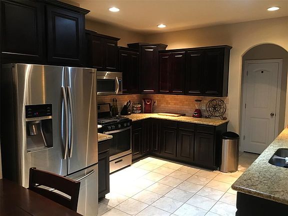 4th image of 14058 Belmont Cir