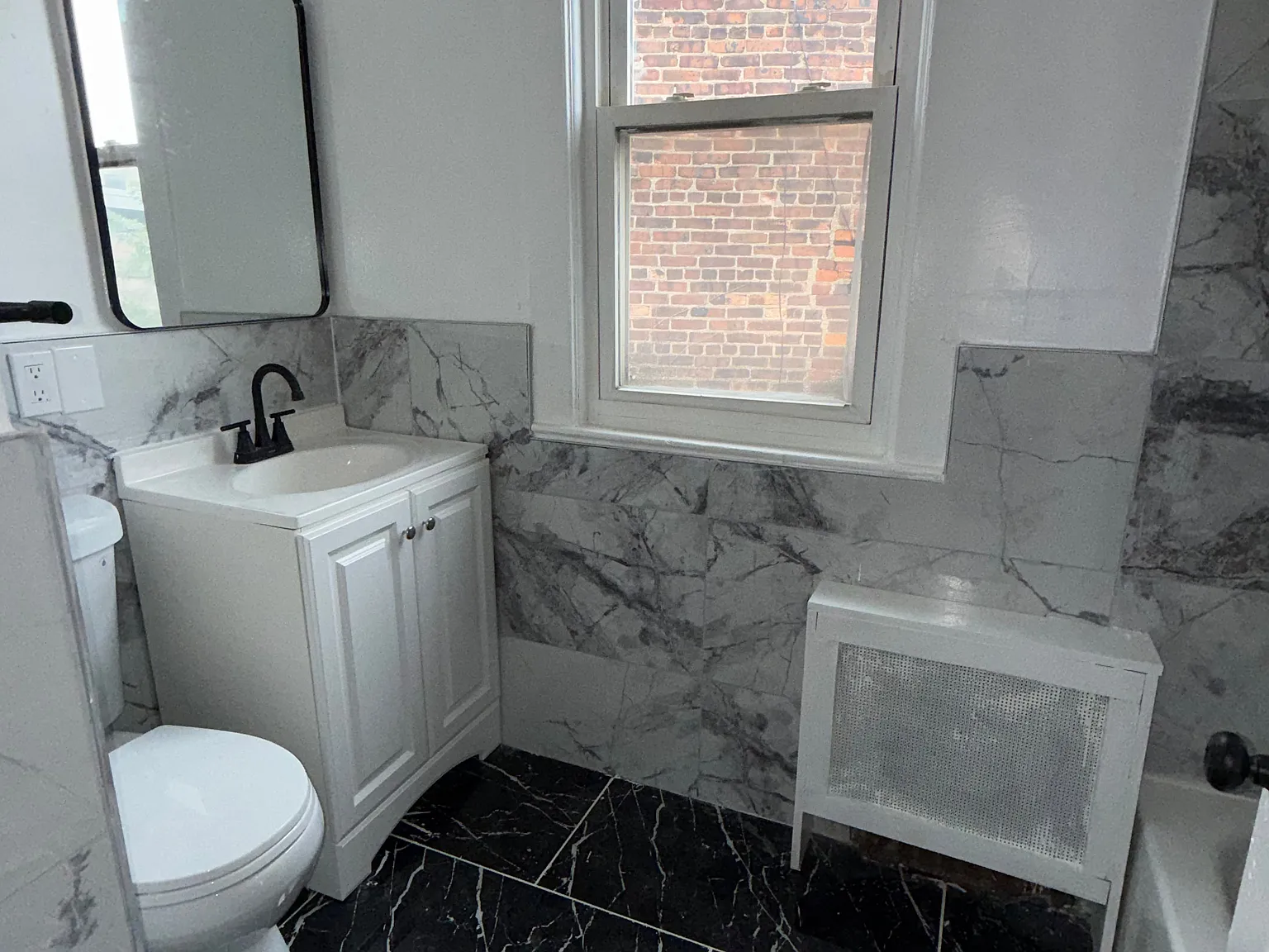 3 bed, $2,200 — Photo 2