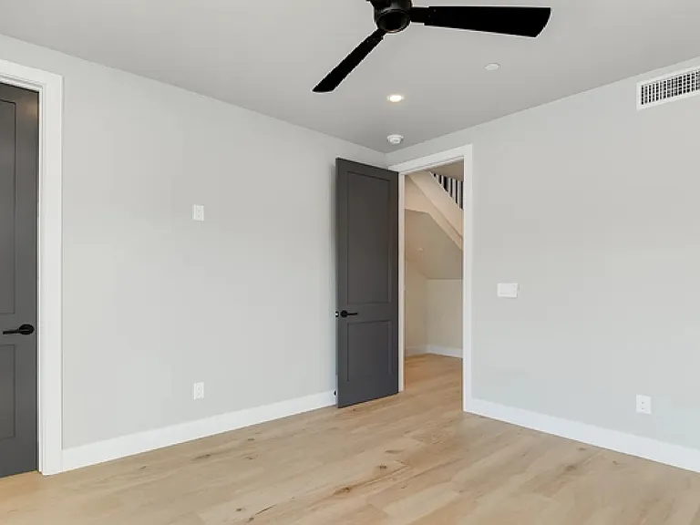 5432 Churchward St #2 — Photo 22