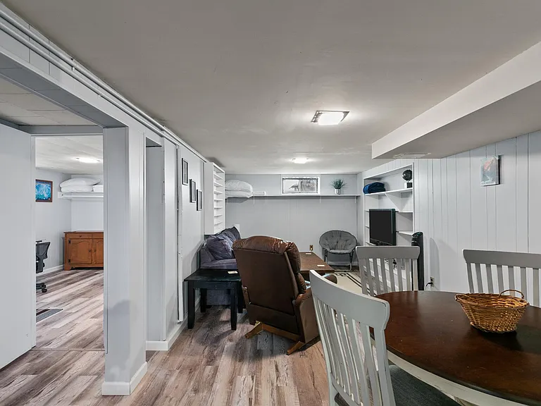 7 Casey Dr — Photo 18