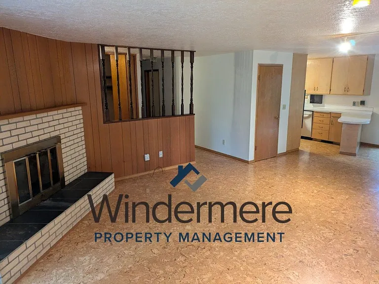 203 Hope St — Photo 7