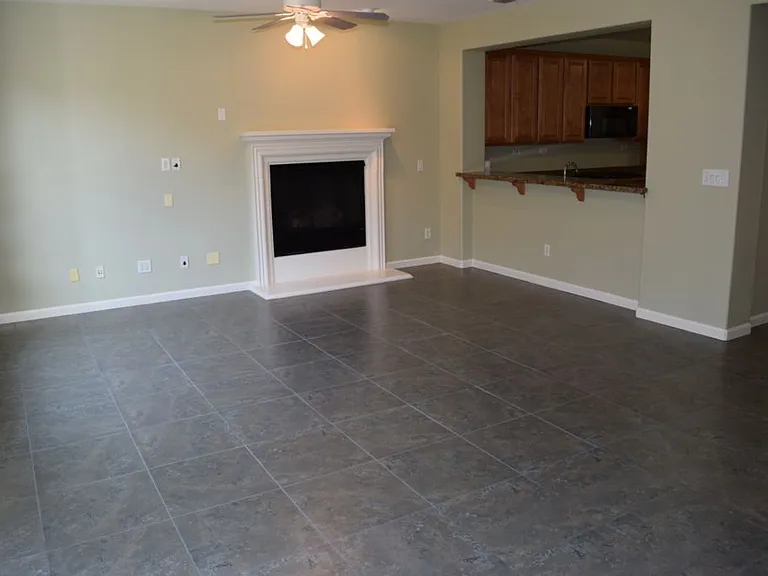 1378 Seymour Cir — Photo 17