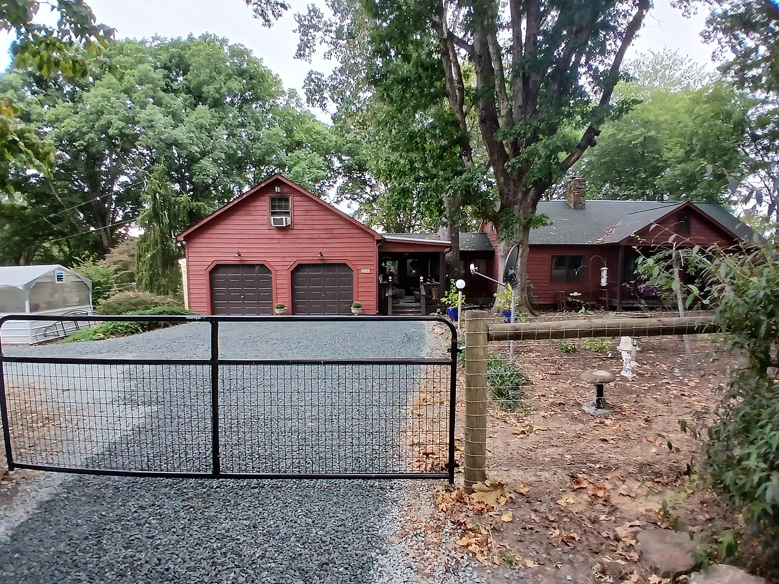 3 bed, 2780 sqft, $2,300 — Photo 1