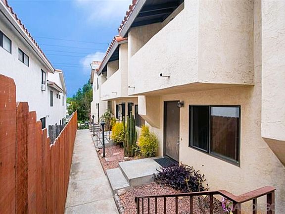 3rd image of 2061 Chatsworth Blvd APT 2