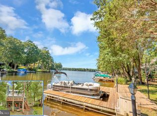 215 Skyline Rd, Locust Grove, VA 22508