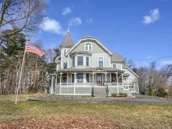 14 Packard St, Hudson, MA 01749