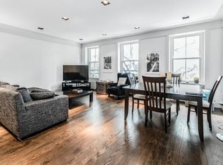 351 W 17th St #3, New York, NY 10011