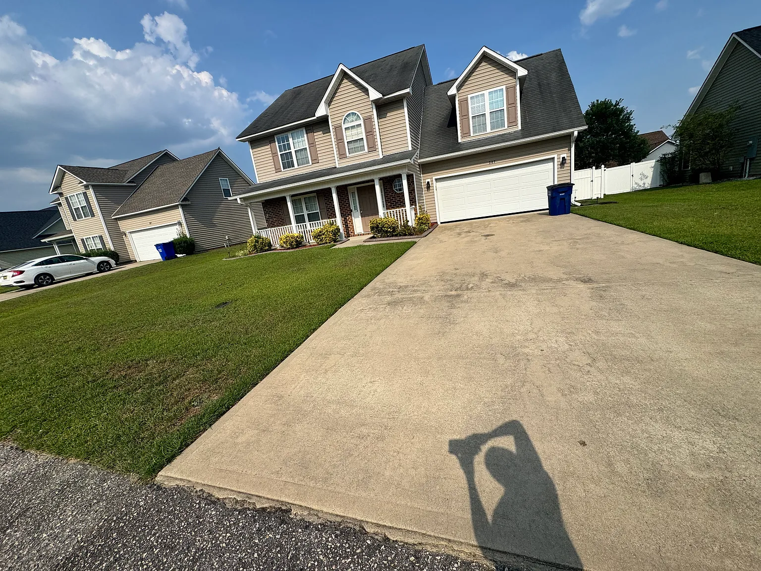 4 bed, 2.5 bath, 1882 sqft, $2,150 — Photo 2