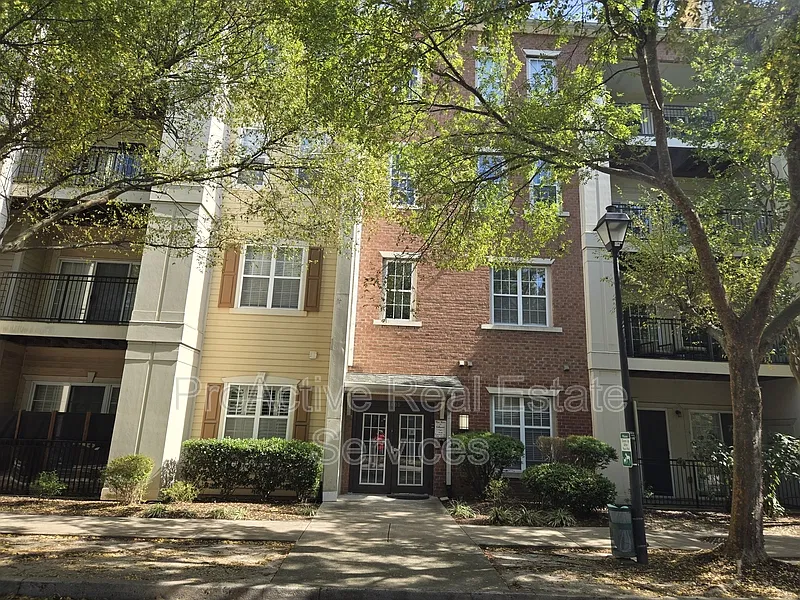 1400 Granby St #105