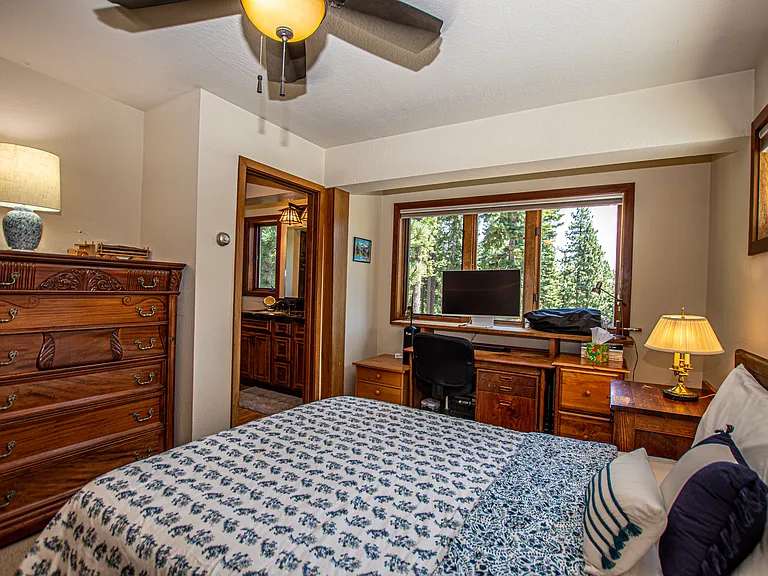 725 Balsam Ln — Photo 32