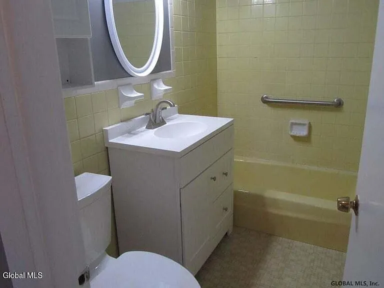 7 Elgin St #B — Photo 23