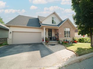 31 Book Rd #17, Grimsby, ON L3M2M3