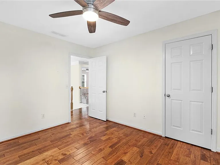 560 Kimball Crest Ct — Photo 33