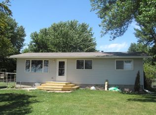 20389 230th St, Fort Dodge, IA 50501