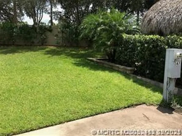 167 NW Hazard Way, Port Saint Lucie, FL 34986