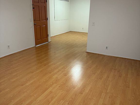 2nd image of 1019 Thompson Ave APT 5