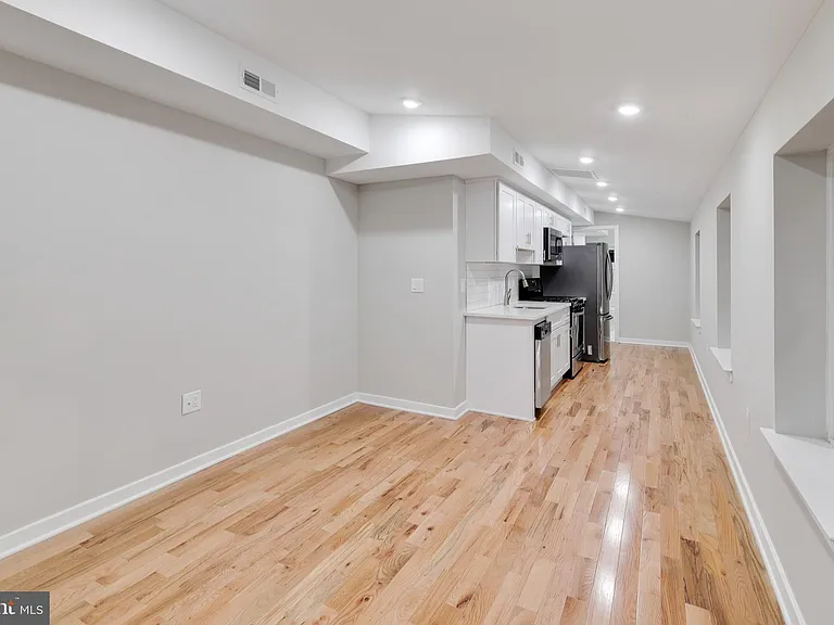 1435 N 5th St #3 — Photo 8