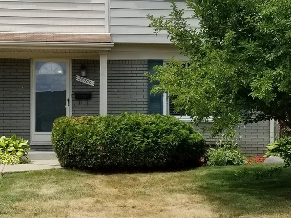 26700 Franklin Pointe Dr #1, Southfield, MI 48034