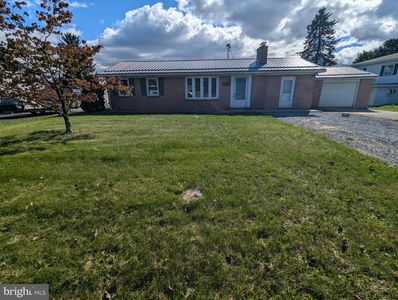 1586 Richard Ave, Chambersburg, PA, 17201
