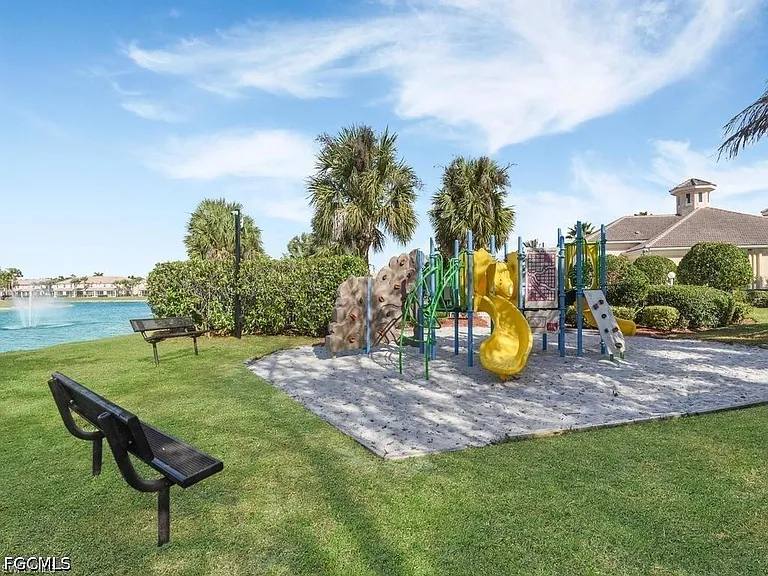 8567 Athena Ct — Photo 21