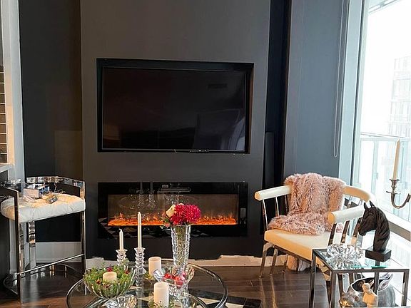 2nd image of 39 Queens Quay E #830