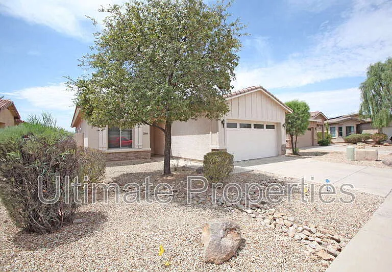13849 W Maui Ln — Photo 2